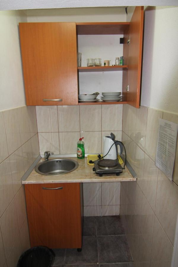 Apartments In Villa Viktoria ストモレ エクステリア 写真