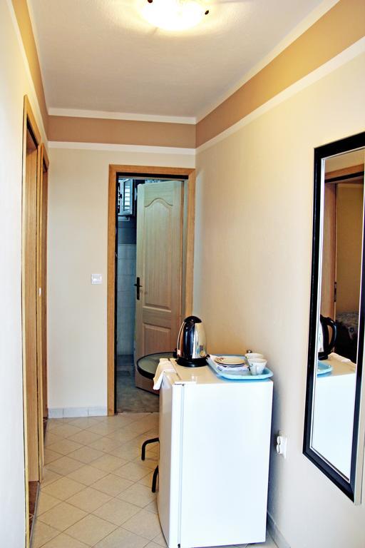 Apartments In Villa Viktoria ストモレ エクステリア 写真